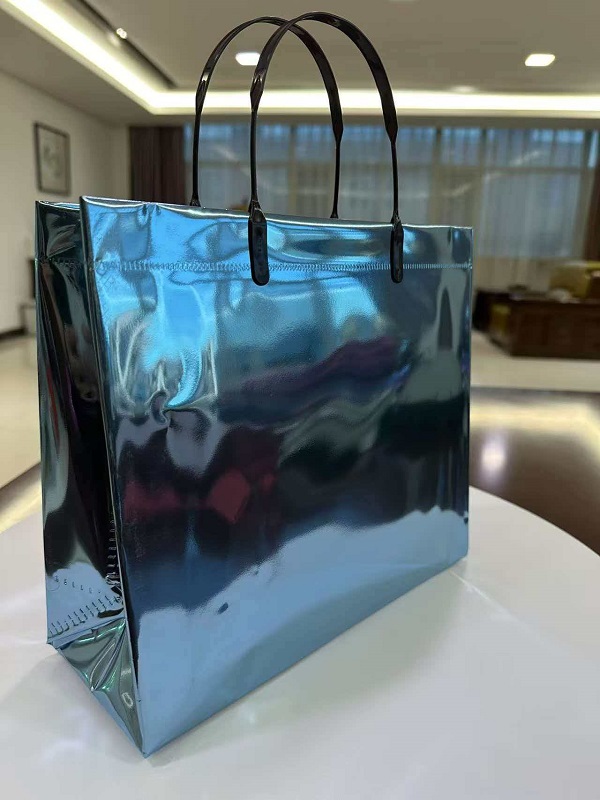 RGS BAO BÌ Ra mắt Túi quà tặng nhiều lớp màng laser một màu mới