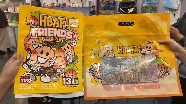 Bao bì RGS tạo ra các túi đứng có dây kéo kín ba cạnh tùy chỉnh